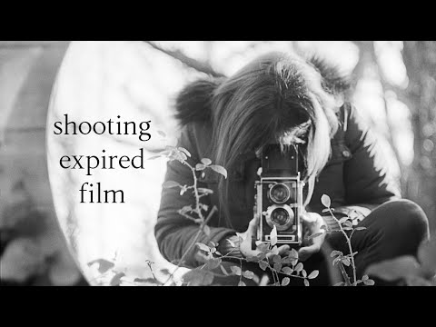 Shooting my Mamiya C33 with expired TMAX 100