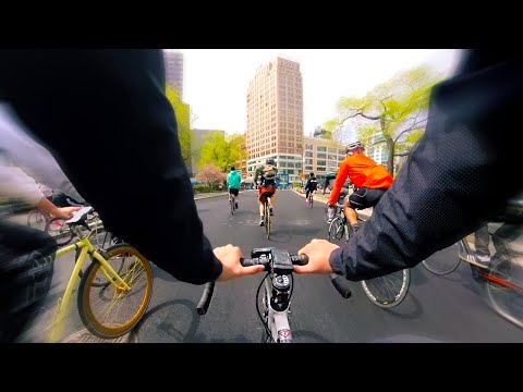 Riding through Manhattan with 423 people - POV Fixed Gear