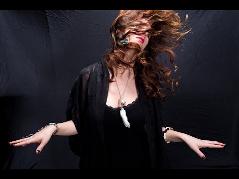 Ali Holder & the Raindoggs - Stuck in RED
