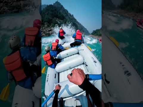 #shorts #shortsfyp #rafting #mountains #reels