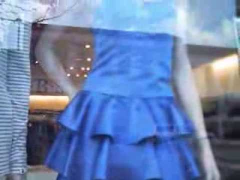 Manikins, Pasadena store window