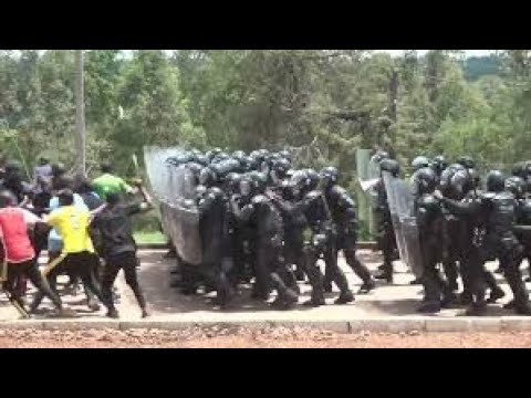 RNP, Umwitozo udasanzwe  wa Police y'u Rwanda wubutyo bahagarika Imyigaragambyo