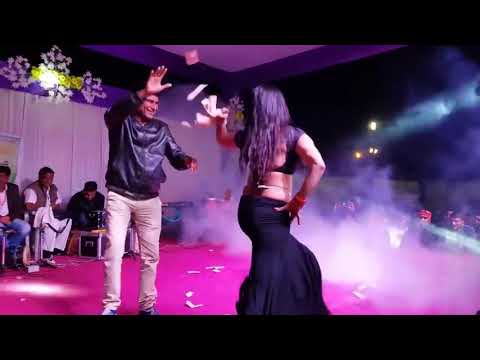 Sexy Dance || तू चीज बड़ी है मस्त मस्त || Rajasthani Wedding Dance Video 2019 || Dj Dance Video