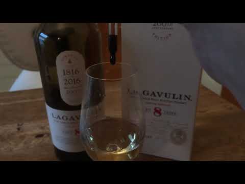 What happens when you add caramel E150 to a Scotch Islay Whisky like Lagavulin 8?
