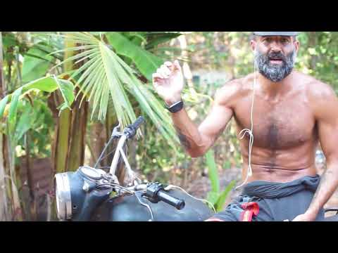 Asus Zenwatch 2 - An Unconventional Review - on a motorcycle in southern India
