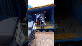 Bajaj pulsar rs200 unloading 🔥 #bajaj #pulsar #shorts #shortsfeed #trending