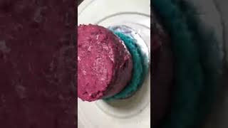 Tiny vintage cake piping..         #macaronandme #tinycakes #pipingskills