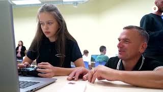 Russia's neighbor Lithuania teaches children drone skills | REUTERS
