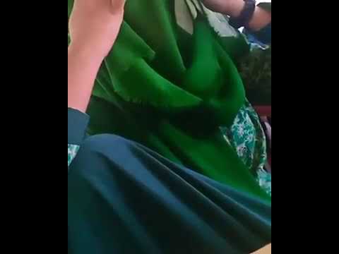 Dewi-kan sedih....:( :(