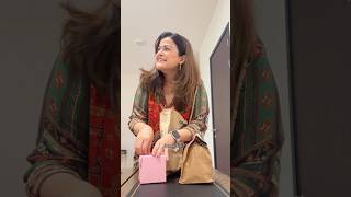 Screen mirroring my wife’s phone 😂 #shorts #ashortaday