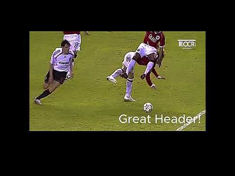 Ballon d'or winner 2007 Kaka skilling United defence  #kaka #ballondor #manunited #skills #headers