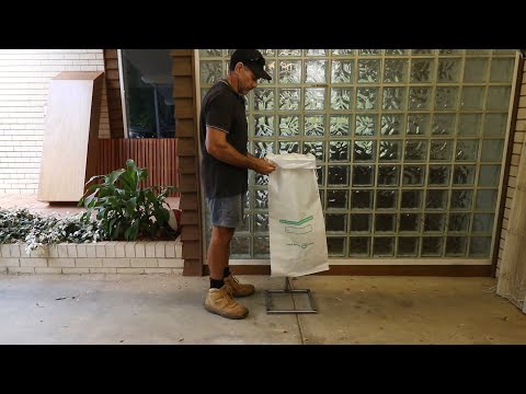 DIY Metal Frame Bag Holder