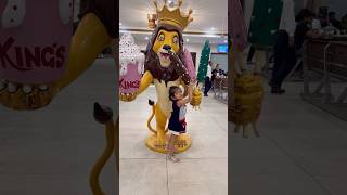 Lion ने दी Ice cream 🦁🔥 #icecream #lion #comedyshorts