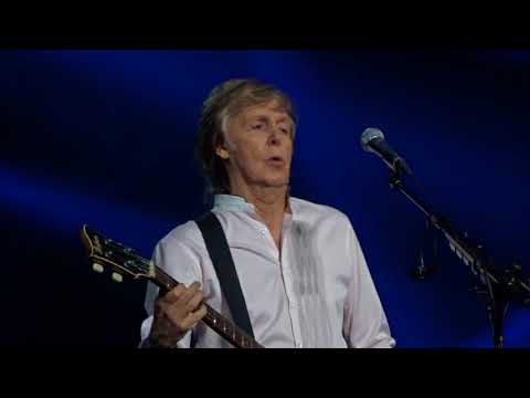 Paul McCartney Day tripper live at Barclays center 2017