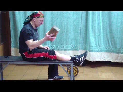 The Most Effective Kick in a Street Fight. How to Fight. Self Defense Techniques with English Subs