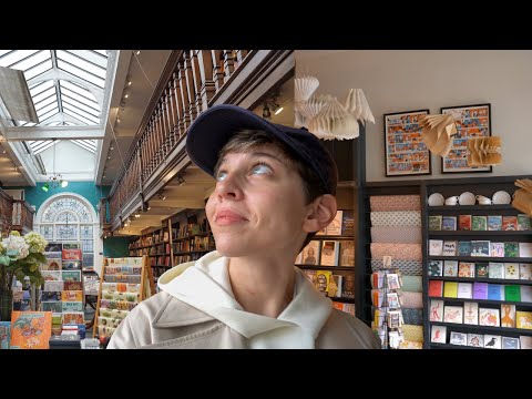 I Visit The Best Bookshops in London!