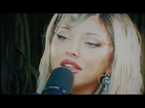 Larissa Lambert - 9 to 5 (Unplugged) [Live]