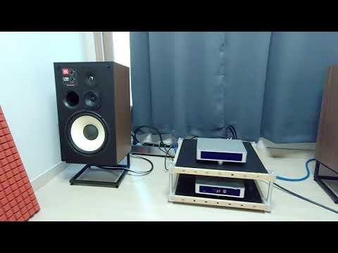 (English) Brief remarks on JBL L100 classic