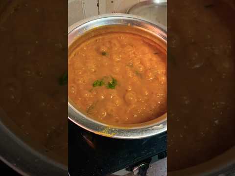 Tasty idli kulambu recipe / இட்லி குழம்பு #idlirecipe