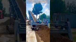 Fast loading with conveyor belt System.