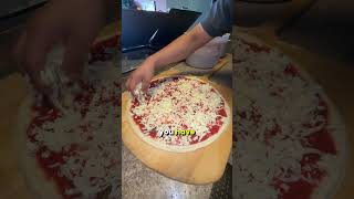 Sometimes simple is better! 🧀  #pizza #itspizzatime #cheesepizza #verobeach #floridafoodie