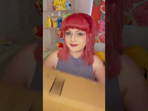 Come unbox a Neopets Ebay Haul with me! #neopets #nostalgia #2000s #childhood #unboxing #haul #ebay