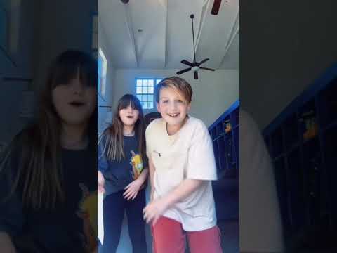 𝓗𝓲𝓶 𝓳𝓾𝓶𝓹𝓲𝓷𝓰 𝓲𝓷 𝓽𝓱𝓮 𝓫𝓪𝓬𝓴𝓰𝓻𝓸𝓾𝓷𝓭 😆😆😆