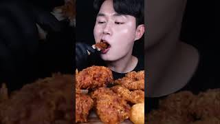 ASMR 바삭한 프라이드 치킨 먹는 소리 🍗