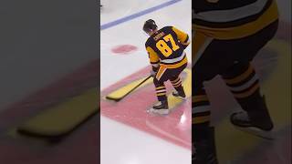 Crosby's Warmup Routine Never Gets Old 😍