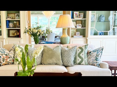 Beyond the Curb home tour with Elizabeth Cook