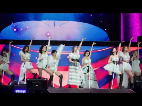 Twice Tour III Encore - Queen (Los Angeles)