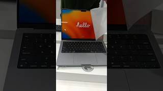 Macbook Pro 14 Inch M3 Chip💻 #apple #thechiranjeevgupta #macbook #macbookpro #macbookpro14 #shorts