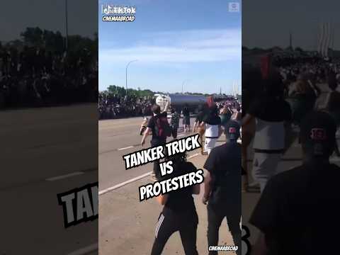 Trucker Collides With Angry Mob #truckdriver #trucker #trucking #entertainment #viralshort #protest