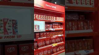 KitKat #haveabreakhaveakitkat #mybreak #kitkatbreak #shortfeed #uniquefood #foodreview #uniqueshorts