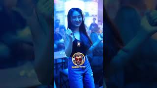 Mr. Bombastic 😎 #daddytoto #joget #cewecantik #cewejoget #club #holywings #indonesia #dugemindonesia