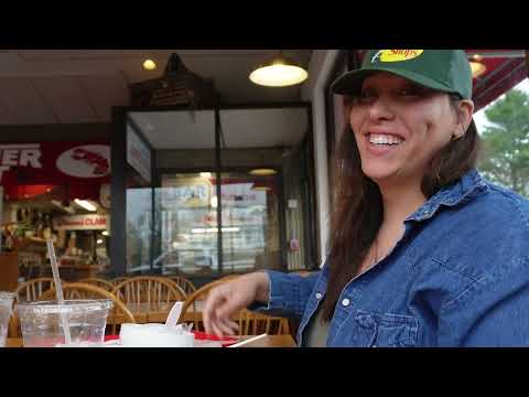 🐟 🐟SEAFOOD IN WAREHAM, MASSACHUSETTS & PLANTING VINING PLANTS 🌿