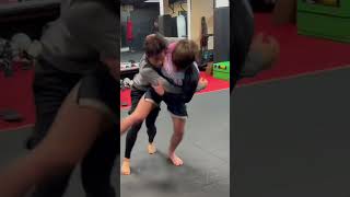 When your soul leaves your body #throw #nogijudo #bjj #takedowntuesday #wrestling #duckjitsu #nogi