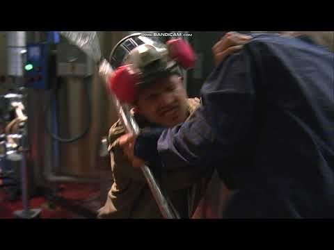Breaking Bad-Jesse swat a fly  絕命毒師 傑西打蒼蠅