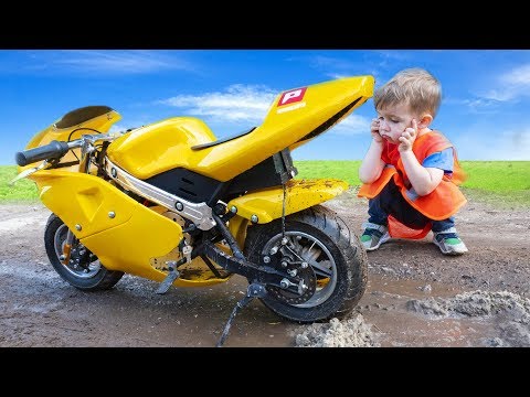 Arthur play with Daddy  Sportbike stuck in Mud and Arthur rushes to the rescue