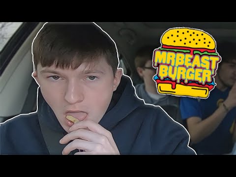 EATING AT THE MOST POPULAR RESTAURANT IN MICHIGAN!!! (MR BEAST BURGER???)