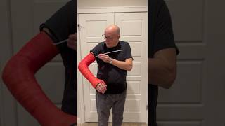 How to scratch your arm that’s in a cast!