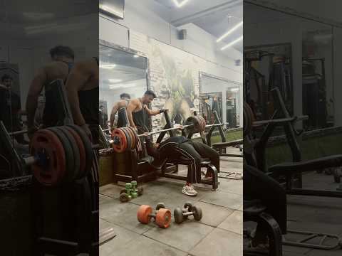 120kg bench #powerlifting #motivation #gymrat #benchpress #120kg