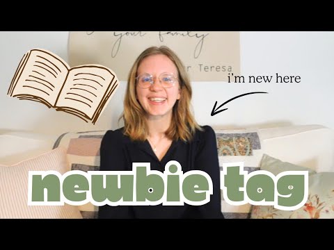 booktube newbie tag 📖 cozy bookish get to know me chat