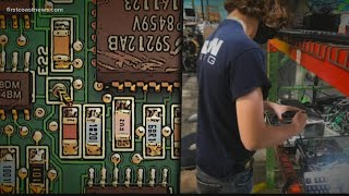 Jacksonville boy refurbishes old computers, donates them to students in need