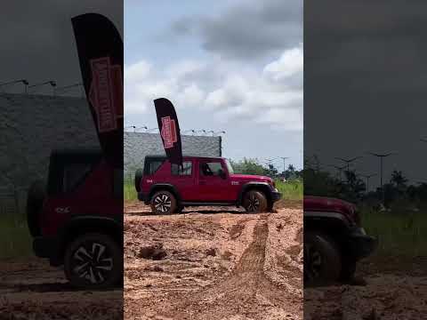 Mahindra Thar Roxx Intelli Turn Feature!!