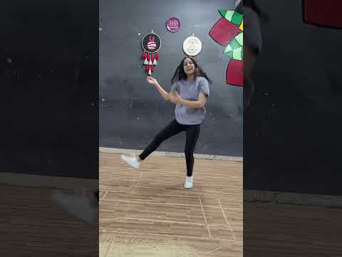 #shortsvideoviral #bhangra #bhangradance #bhangragidda #bhangrashorts #random #youtubeshorts