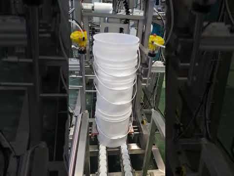 Automatic De-nesting System for Buckets with Handles