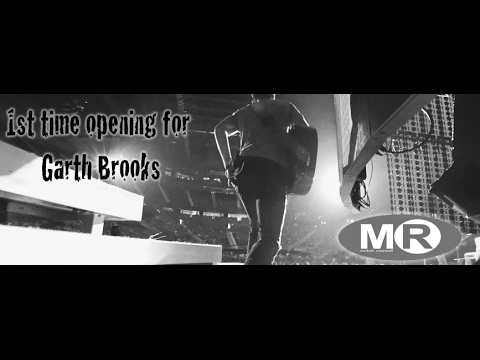 Mitch Rossell - What it's like to open for Garth Brooks for the first time!!