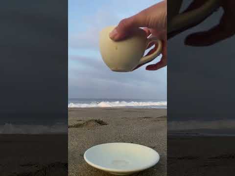 🏝️ 30 Seconds in a Beachside Café