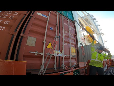 Lashing Container Ships - HONIARA CHIEF